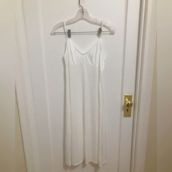 Zimmermann Jude Tiered Crocheted Cotton-Trimmed Ramie Midi Dress - Picture 7 of 7